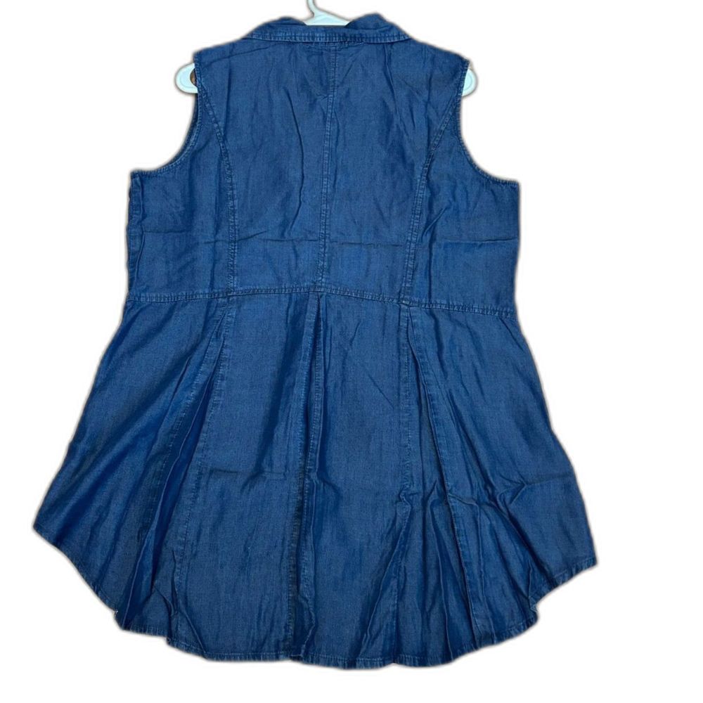 New with Tags Forever Audrey Sleeveless Plus Size Chambray Blouse size 14W C25 - Picture 3 of 7